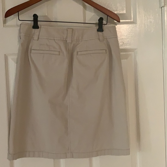Woman’s Ann Taylor beige skirt - Picture 2 of 2